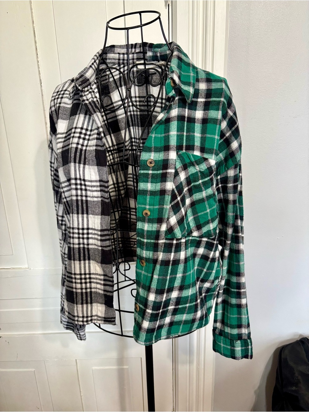 Women’s Two-Tone Plaid Crop Flannel - Size XS